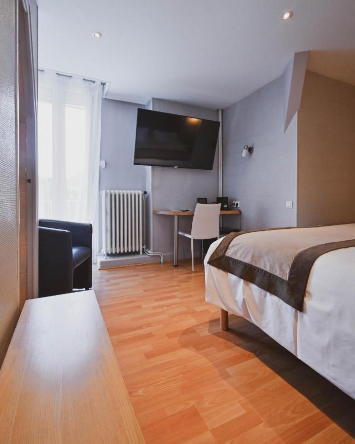The Originals Boutique, Hotel Du Pont Roupt, Mende Bagian luar foto
