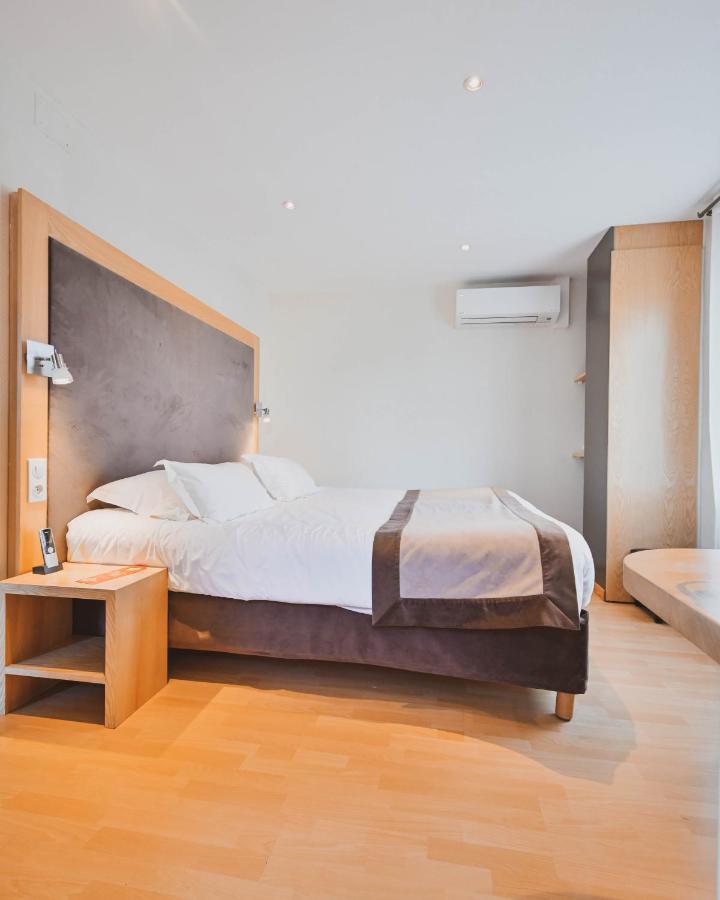 The Originals Boutique, Hotel Du Pont Roupt, Mende Bagian luar foto